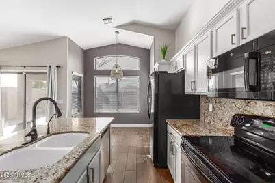 25835 W Whyman Street, Buckeye, AZ 85326 - Photo 12