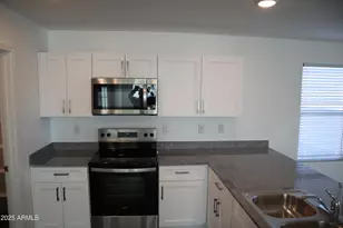 1267 W Flowstone Trail, Benson, AZ 85602 - Photo 4