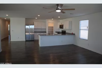 1267 W Flowstone Trail, Benson, AZ 85602 - Photo 8