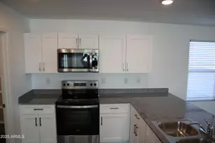 1267 W Flowstone Trail, Benson, AZ 85602 - Photo 4