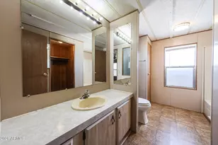 10955 N 79th Ave, Peoria, AZ 85345 - Photo 24