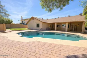 1906 E Caroline Ln, Tempe, AZ 85284 - Photo 1