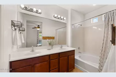 10562 E Corbin Avenue, Mesa, AZ 85212 - Photo 14