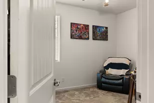 10562 E Corbin Ave, Mesa, AZ 85212 - Photo 22