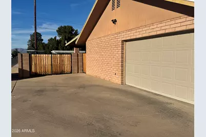 828 W Navajo Lane, Safford, AZ 85546 - Photo 14