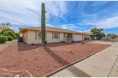 9625 W Briarwood Circle N, Sun City, AZ 85351 - Photo 2