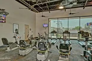 10122 W Willowcreek Circle, Sun City, AZ 85373 - Photo 22