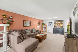 13322 W Stonebrook Dr, Sun City West, AZ 85375 - Photo 10