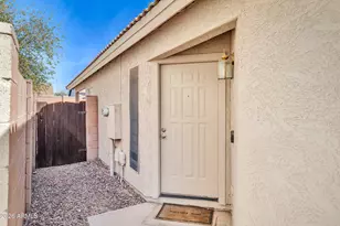 4402 E Glenhaven Dr, Phoenix, AZ 85048 - Photo 4
