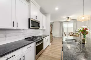 14137 W Voltaire St, Surprise, AZ 85379 - Photo 30