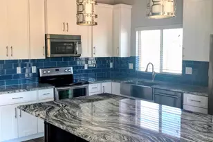 19365 N 28th St, Phoenix, AZ 85050 - Photo 4