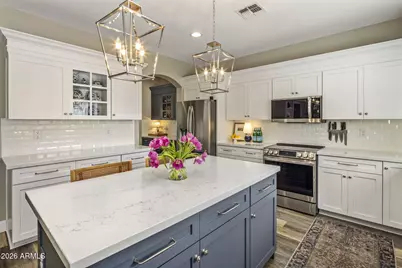 4307 E Vista Bonita Drive, Phoenix, AZ 85050 - Photo 10