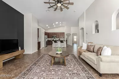 17845 W Hearn Road, Surprise, AZ 85388 - Photo 10