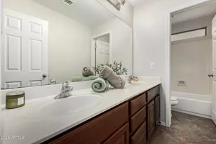 17845 W Hearn Rd, Surprise, AZ 85388 - Photo 22