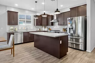25154 N 134th Ln, Peoria, AZ 85383 - Photo 8