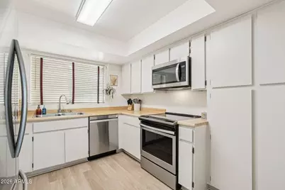 534 W Harvard Drive, Tempe, AZ 85283 - Photo 10