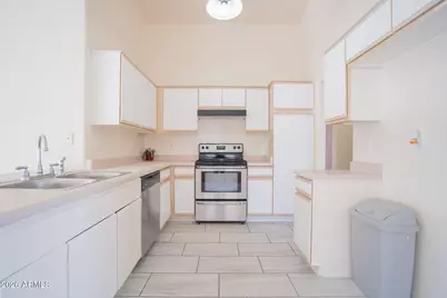 8563 W Mission Lane, Peoria, AZ 85345 - Photo 8