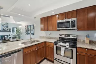 7910 E Thomas Rd, Scottsdale, AZ 85251 - Photo 2