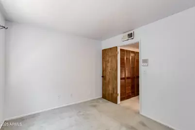 6 E Manzanita Drive, Phoenix, AZ 85020 - Photo 16