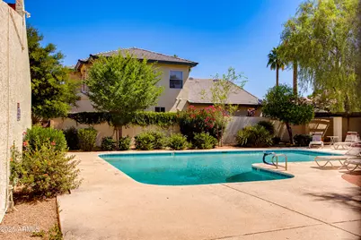 6 E Manzanita Drive, Phoenix, AZ 85020 - Photo 22