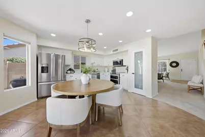 516 W Smoke Tree Road, Gilbert, AZ 85233 - Photo 10