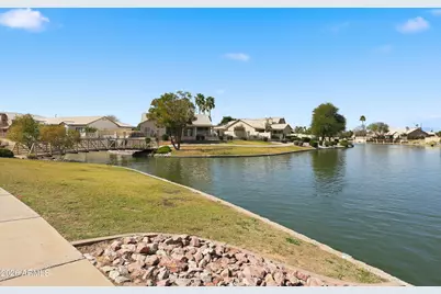 516 W Smoke Tree Road, Gilbert, AZ 85233 - Photo 44