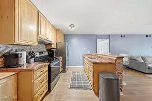 5525 E Thomas Rd, Phoenix, AZ 85018 - Photo 14