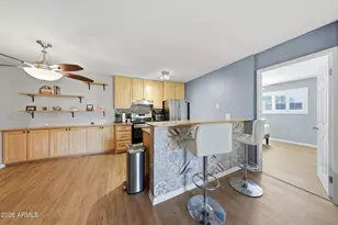 5525 E Thomas Rd, Phoenix, AZ 85018 - Photo 12