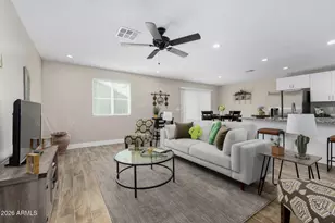 5714 S 12th Ln, Phoenix, AZ 85041 - Photo 2