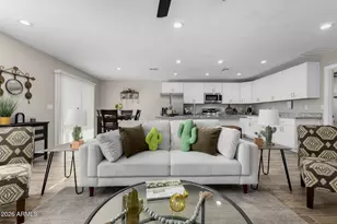 5714 S 12th Ln, Phoenix, AZ 85041 - Photo 6