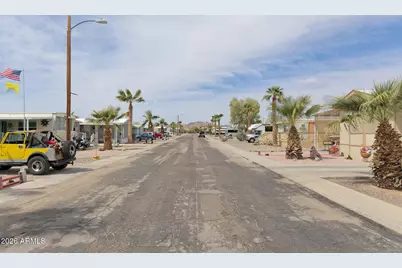 490 N Moon Mountain Avenue #14, Quartzsite, AZ 85346 - Photo 30