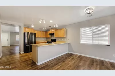 10201 N 115th Drive, Youngtown, AZ 85363 - Photo 10