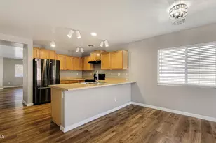 10201 N 115th Dr, Youngtown, AZ 85363 - Photo 10