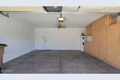 10201 N 115th Drive, Youngtown, AZ 85363 - Photo 28