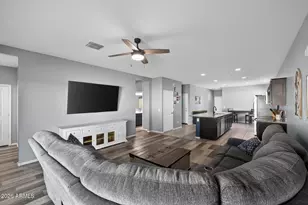 7644 W Florence Ave, Phoenix, AZ 85043 - Photo 6