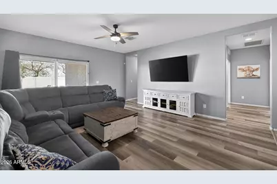 7644 W Florence Avenue, Phoenix, AZ 85043 - Photo 8