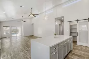 1005 E Weldon Ave, Phoenix, AZ 85014 - Photo 8