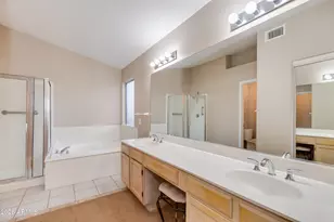 8645 W Maui Ln, Peoria, AZ 85381 - Photo 14