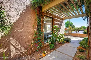 934 E Becker Ln, Phoenix, AZ 85020 - Photo 2