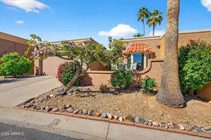 934 E Becker Ln, Phoenix, AZ 85020 - Photo 2