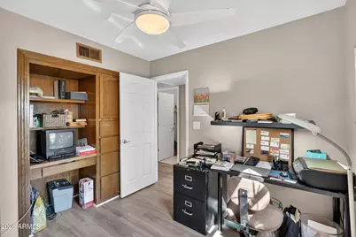 934 E Becker Lane, Phoenix, AZ 85020 - Photo 12