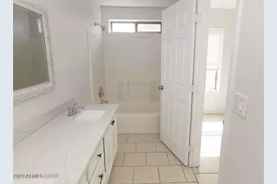 5915 N 68th Avenue, Glendale, AZ 85303 - Photo 16