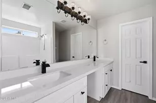 941 E Potter Dr, Phoenix, AZ 85024 - Photo 24