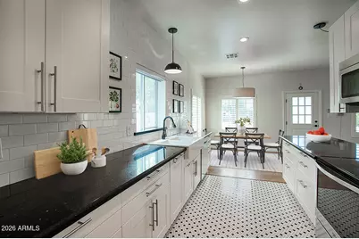 1550 E Cheery Lynn Road, Phoenix, AZ 85014 - Photo 12