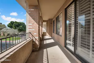 2989 N 44th St, Phoenix, AZ 85018 - Photo 18