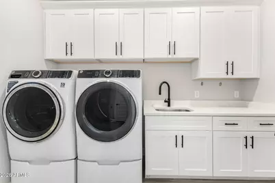 667 W Patrick Place, San Tan Valley, AZ 85143 - Photo 10