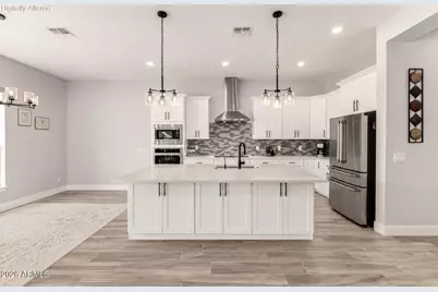 667 W Patrick Place, San Tan Valley, AZ 85143 - Photo 4