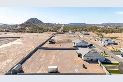 667 W Patrick Place, San Tan Valley, AZ 85143 - Photo 34