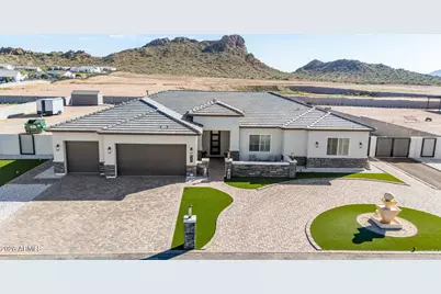 667 W Patrick Place, San Tan Valley, AZ 85143 - Photo 2