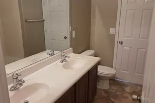 3735 W Desert Creek Ct, Phoenix, AZ 85086 - Photo 22